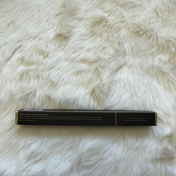 CODE 8 contour eye pencil - Picture 8 of 9